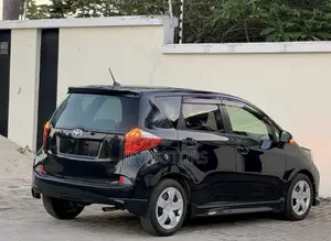 Toyota Ractis 2012 Black