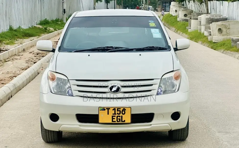 Toyota IST 2005 White