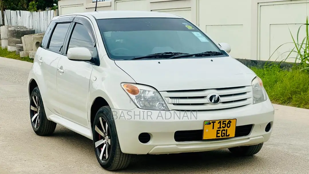 Toyota IST 2005 White