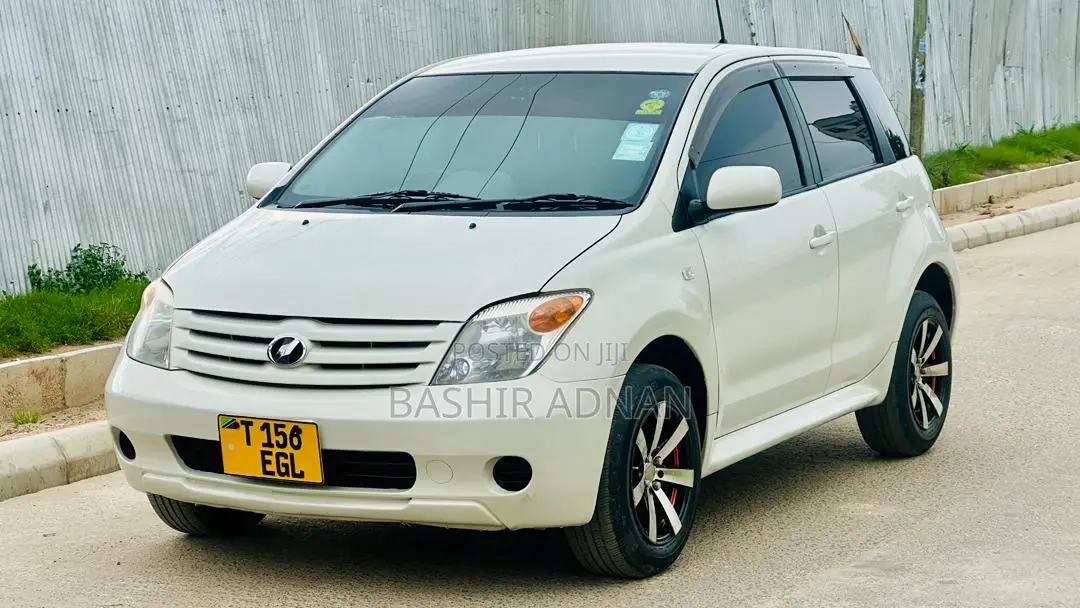 Toyota IST 2005 White