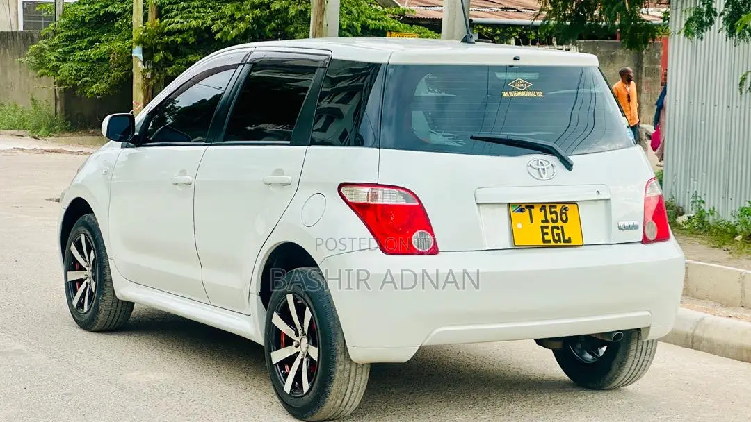 Toyota IST 2005 White