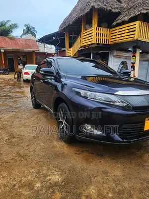 Toyota Harrier 2.0 2014 Black