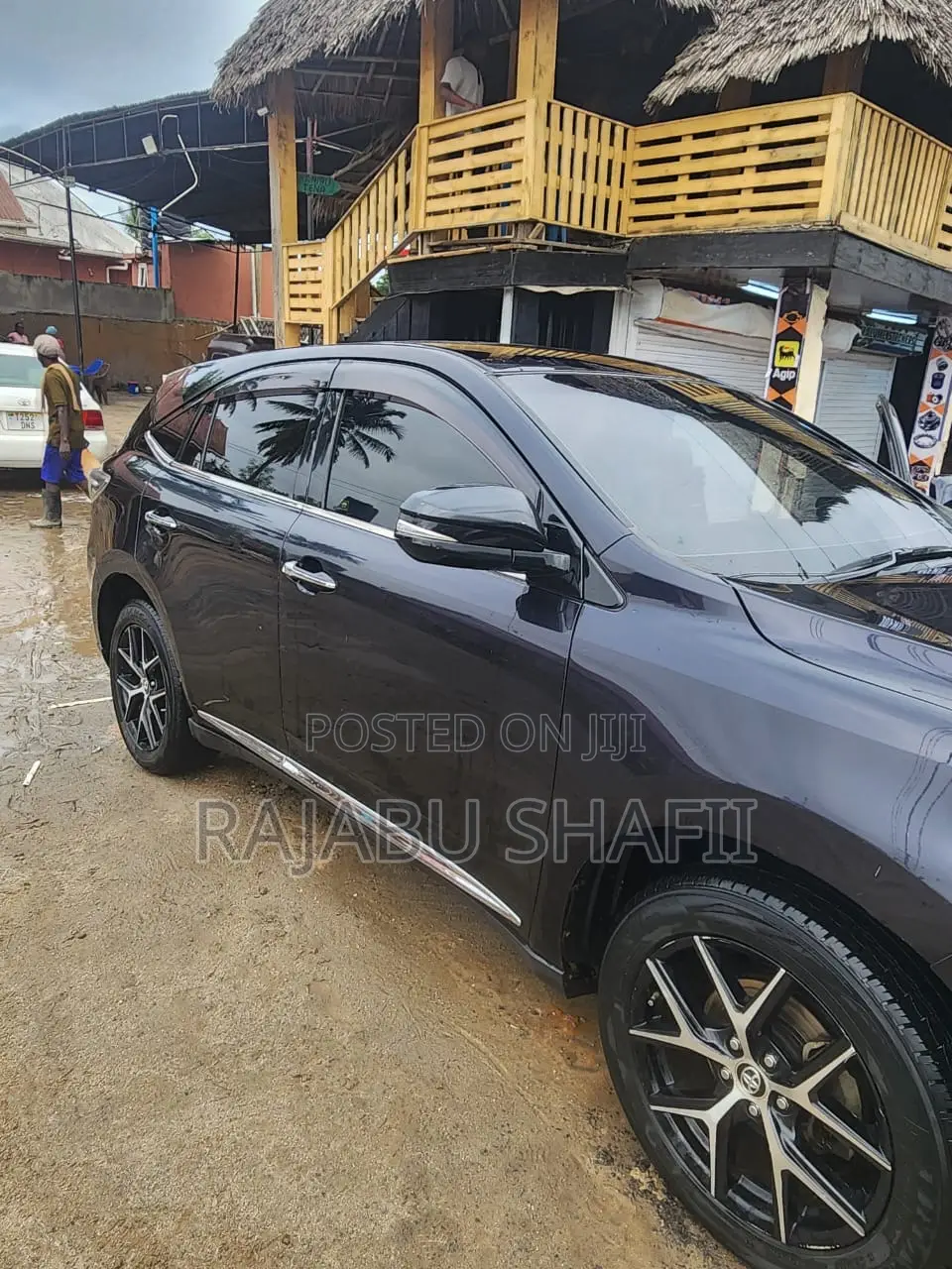 Toyota Harrier 2.0 2014 Black