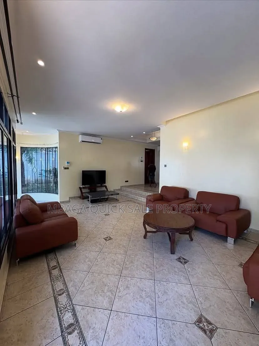 5bdrm House in Masaki for rent