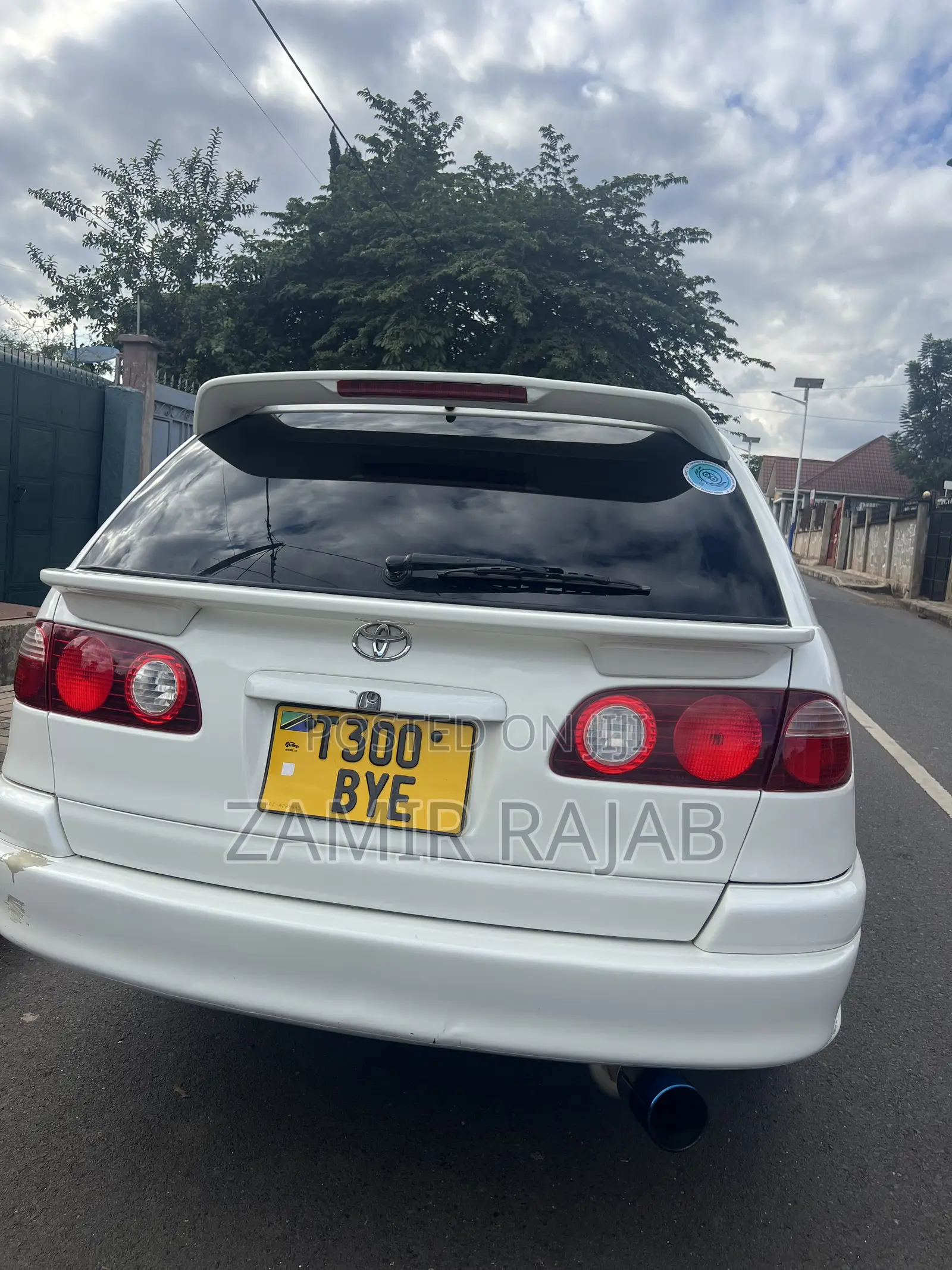 Toyota Caldina 1998 Pearl