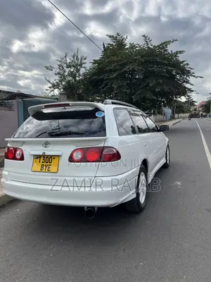 Toyota Caldina 1998 Pearl