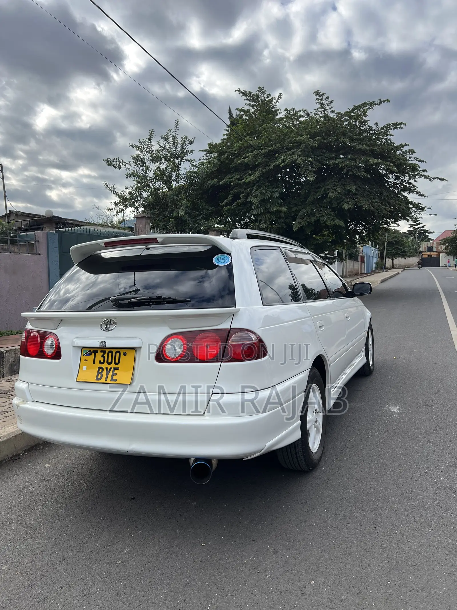 Toyota Caldina 1998 Pearl