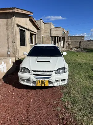Toyota Caldina 1998 Pearl