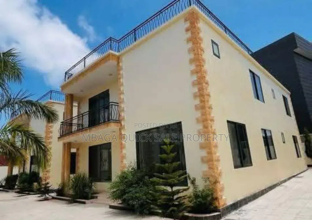 5bdrm Villa in Oyster Bay for rent