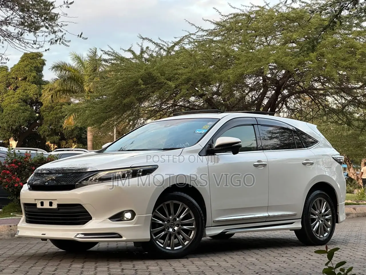 Toyota Harrier 2016 White