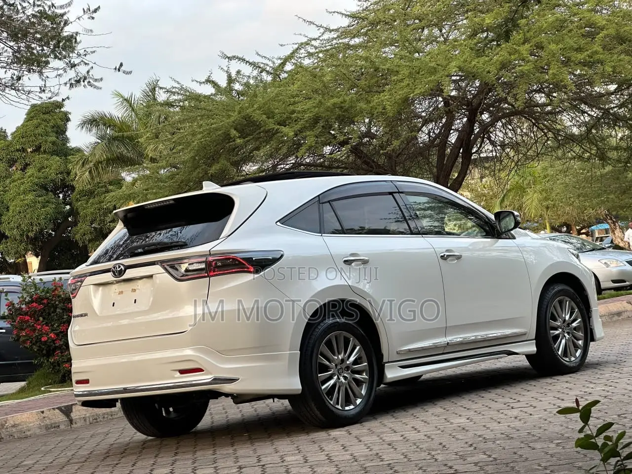 Toyota Harrier 2016 White
