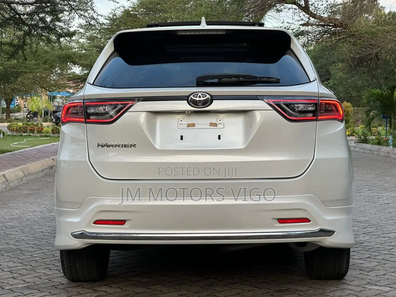 Toyota Harrier 2016 White