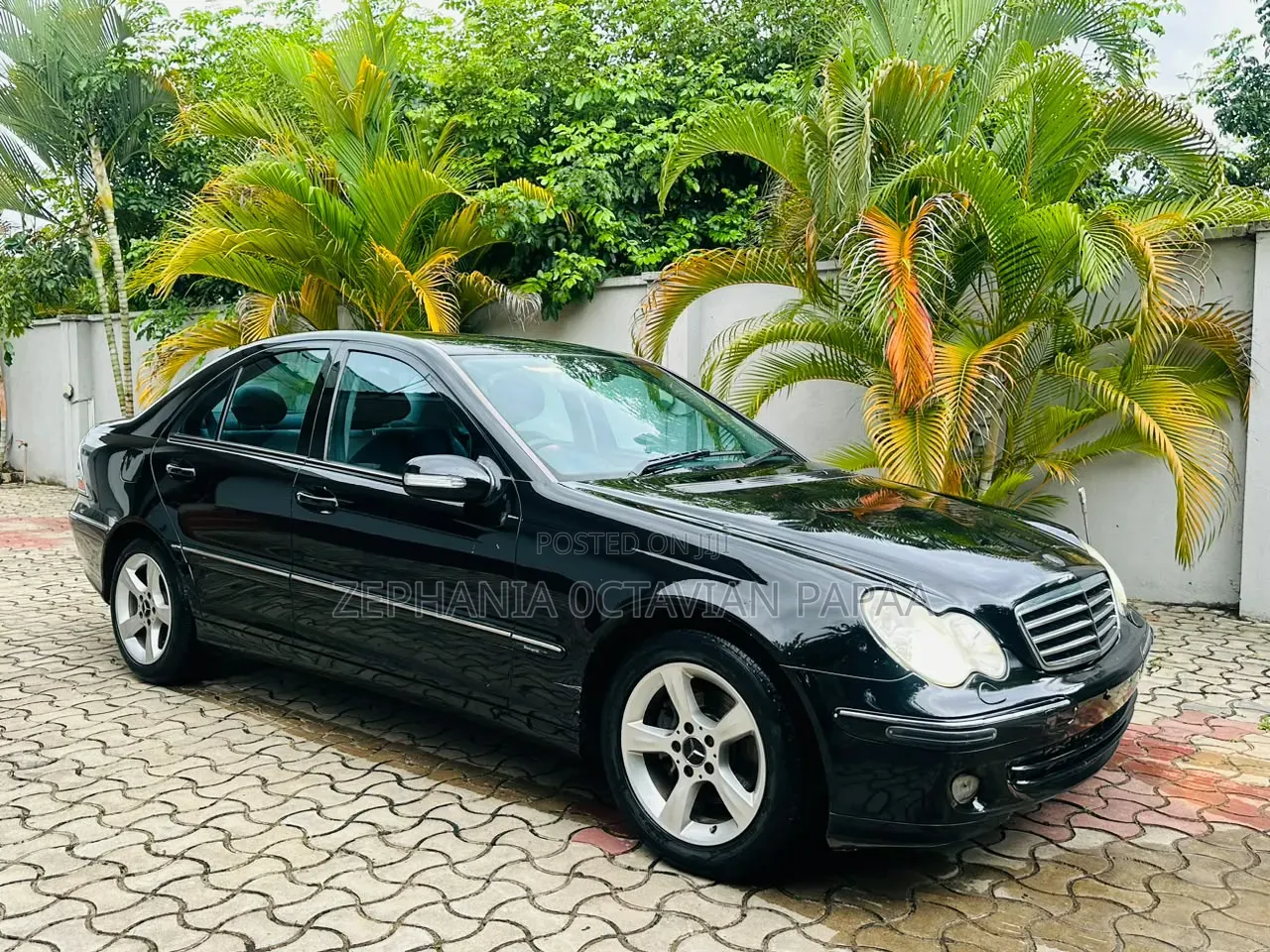 Mercedes-Benz C-Class 2007 Black