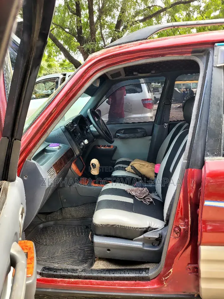 Toyota RAV4 1999 Red