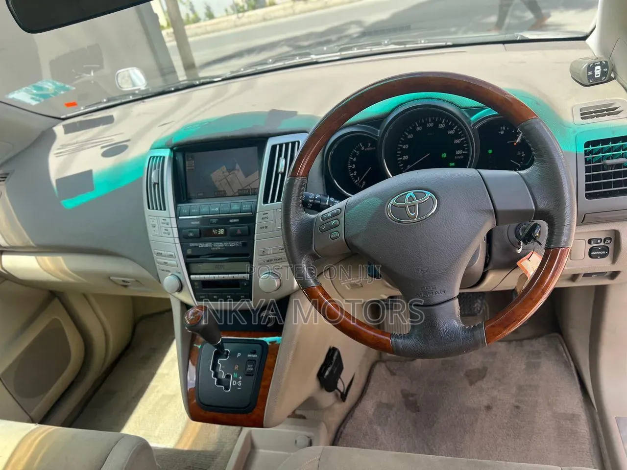 Toyota Harrier 2005 Gray