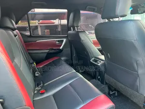 Toyota Fortuner 2023 Black