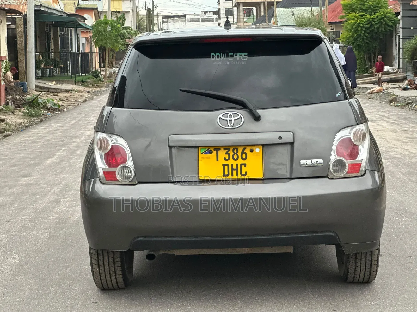 Toyota IST 2025 Beige