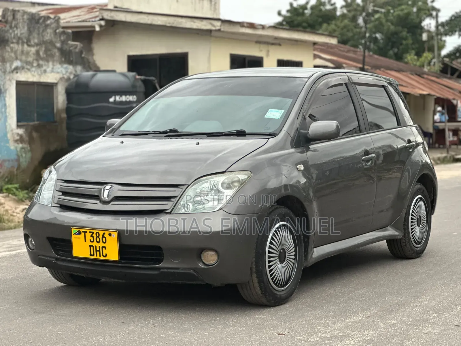 Toyota IST 2025 Beige
