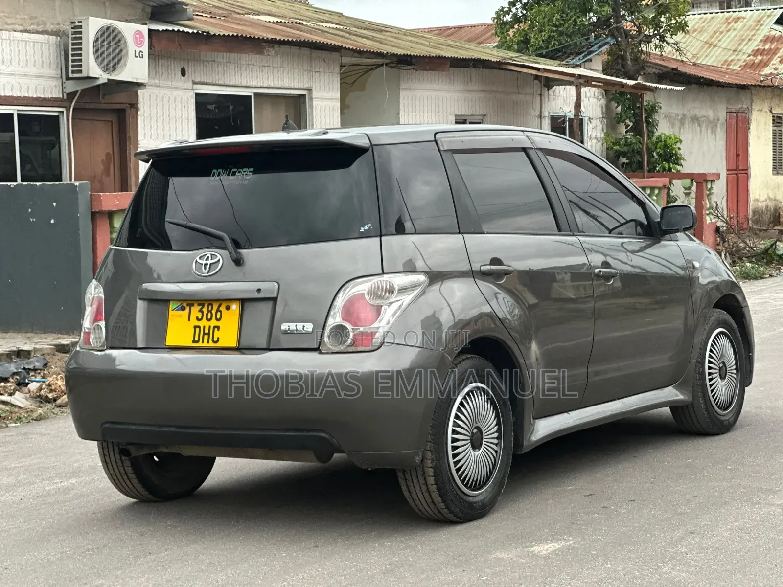 Toyota IST 2025 Beige
