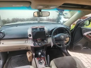 Toyota Vanguard 2011
