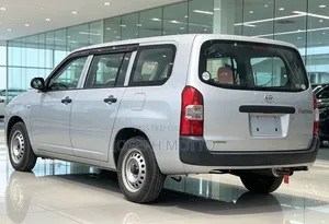 Toyota Succeed SV Premium 2016 Silver