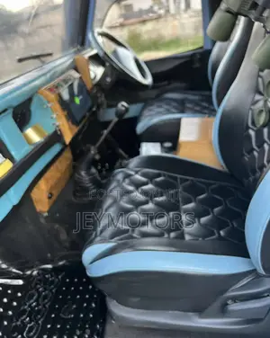 Land Rover Defender 1997 Blue