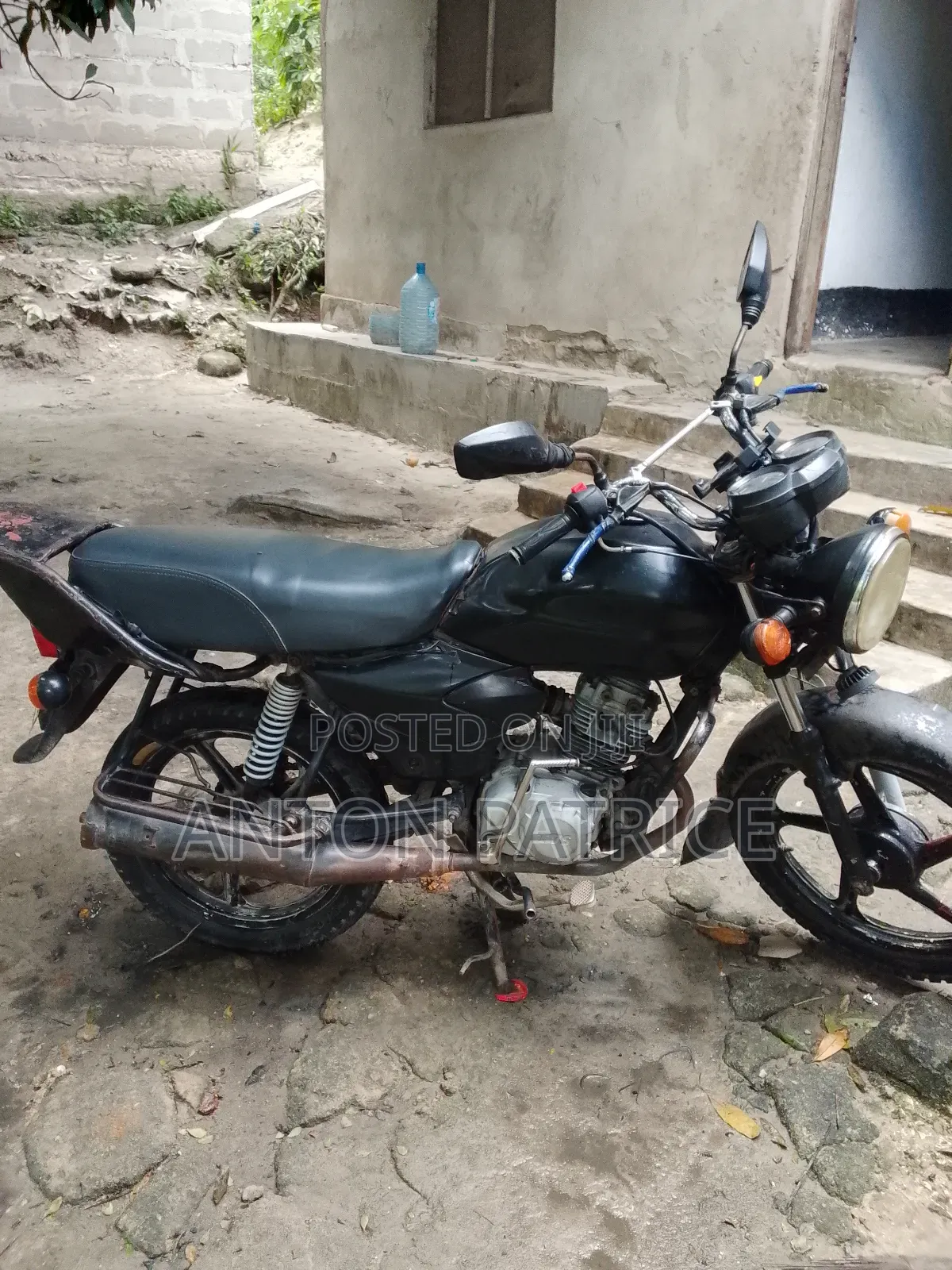 TVS HLX 125 2017 Black