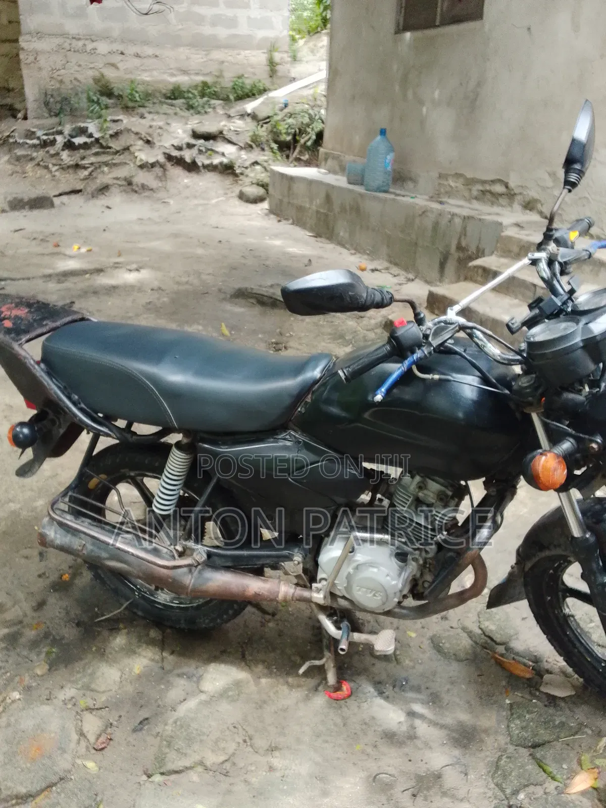 TVS HLX 125 2017 Black