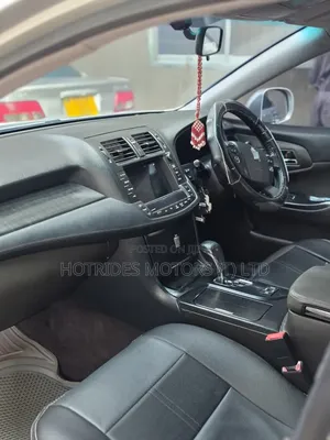 Toyota Crown 2008 Silver