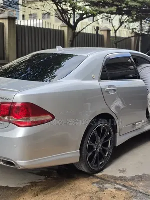 Toyota Crown 2008 Silver