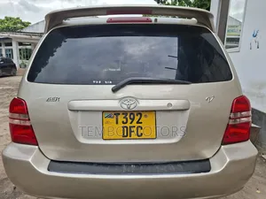 Toyota Kluger 2005 Gold