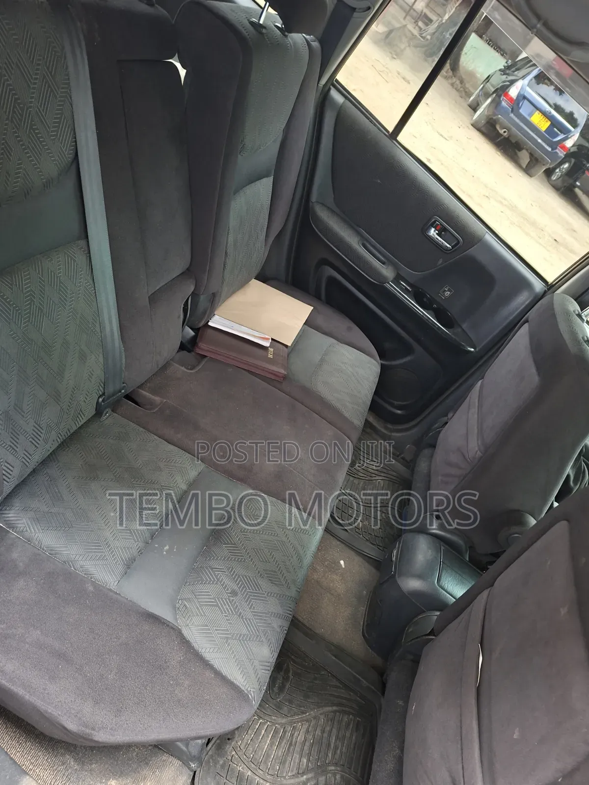 Toyota Kluger 2005 Gold