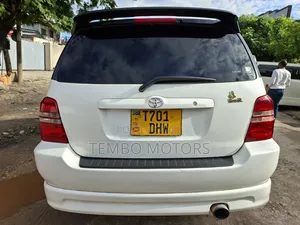 Toyota Kluger 2005 White