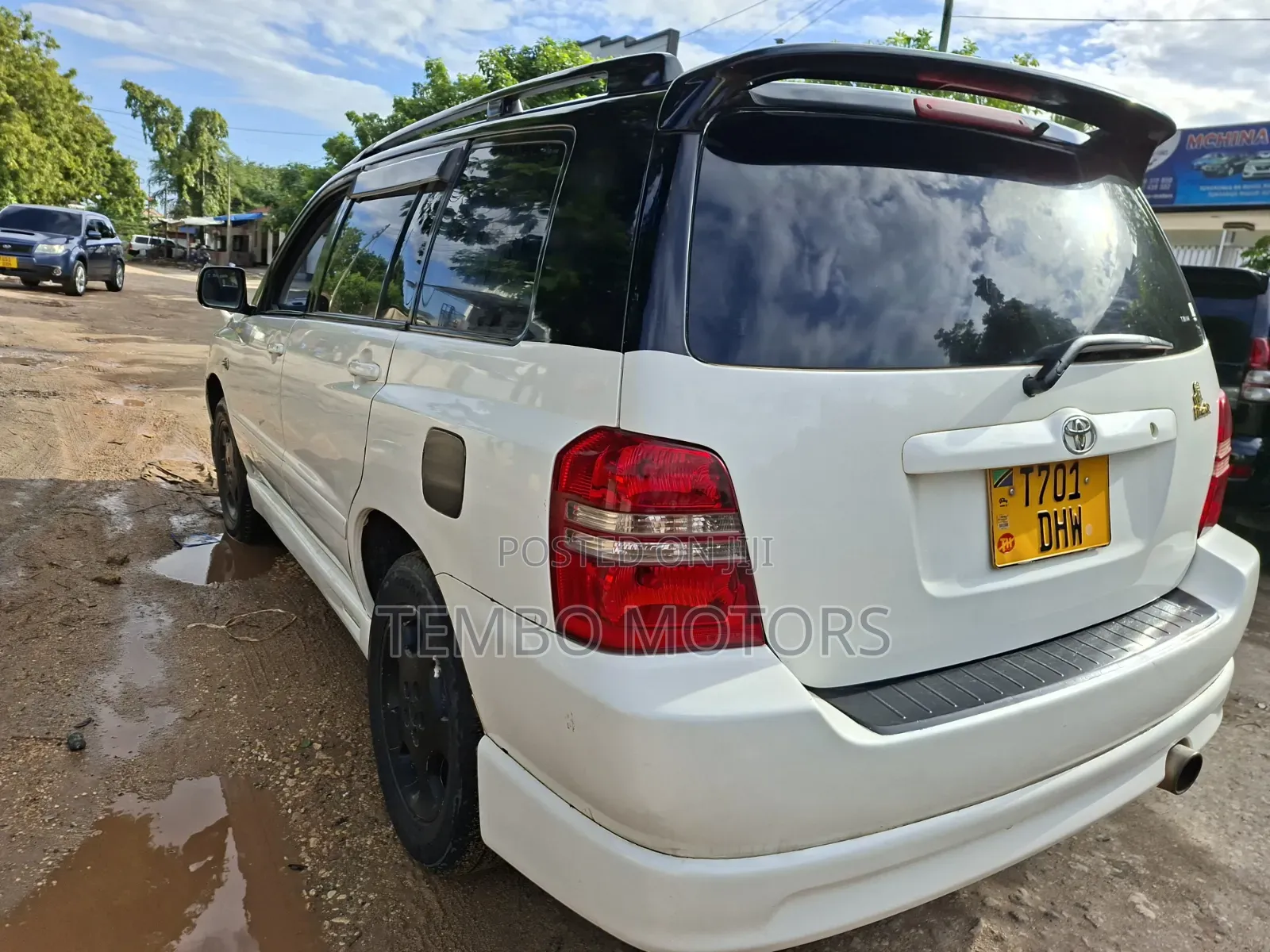 Toyota Kluger 2005 White