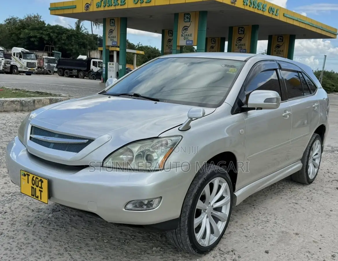 Toyota Harrier 2006 Beige