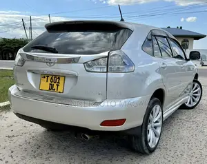 Toyota Harrier 2006 Beige