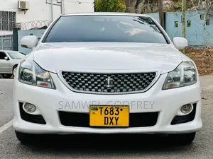Toyota Crown 2008 White