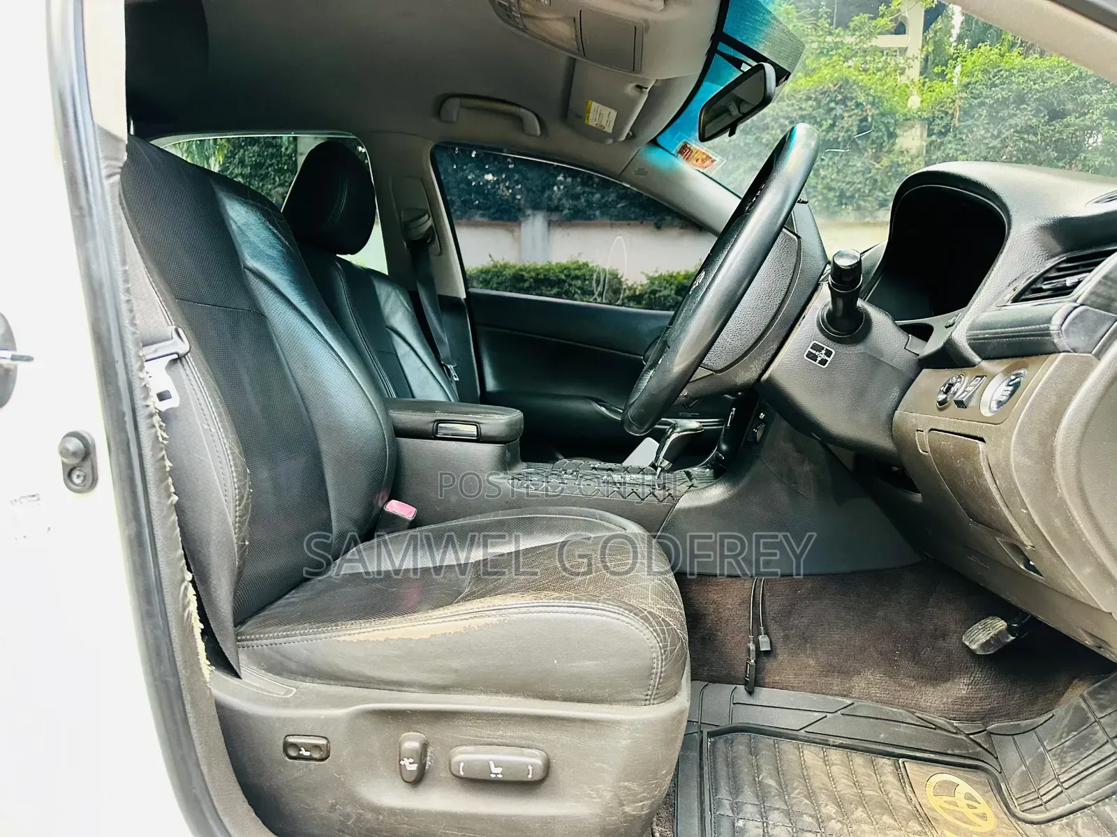 Toyota Crown 2008 White