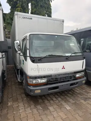 Mitsubishi Canter Box Body