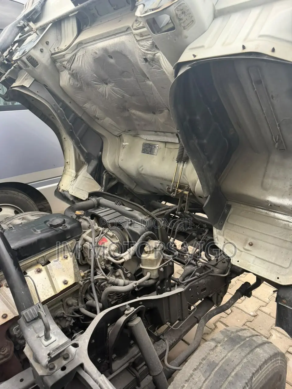 Mitsubishi Canter Box Body