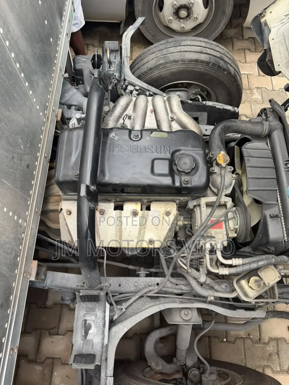 Mitsubishi Canter Box Body