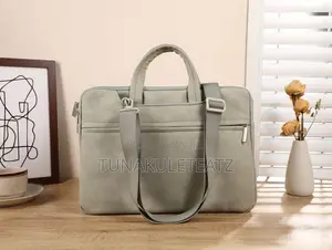 KVM Laptop Bag
