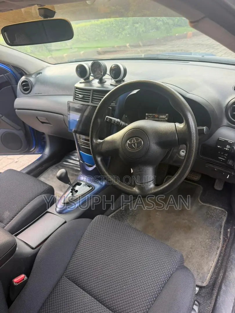Toyota Caldina 2002 Blue