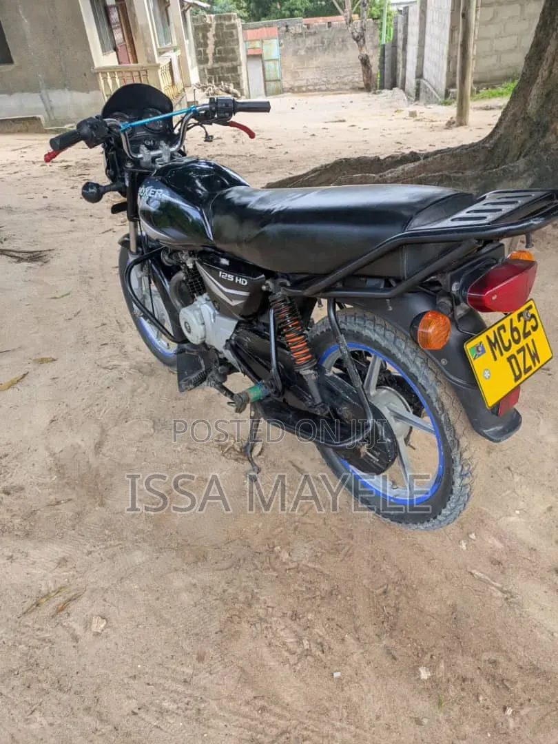 Bajaj Boxer 125 2025 Black