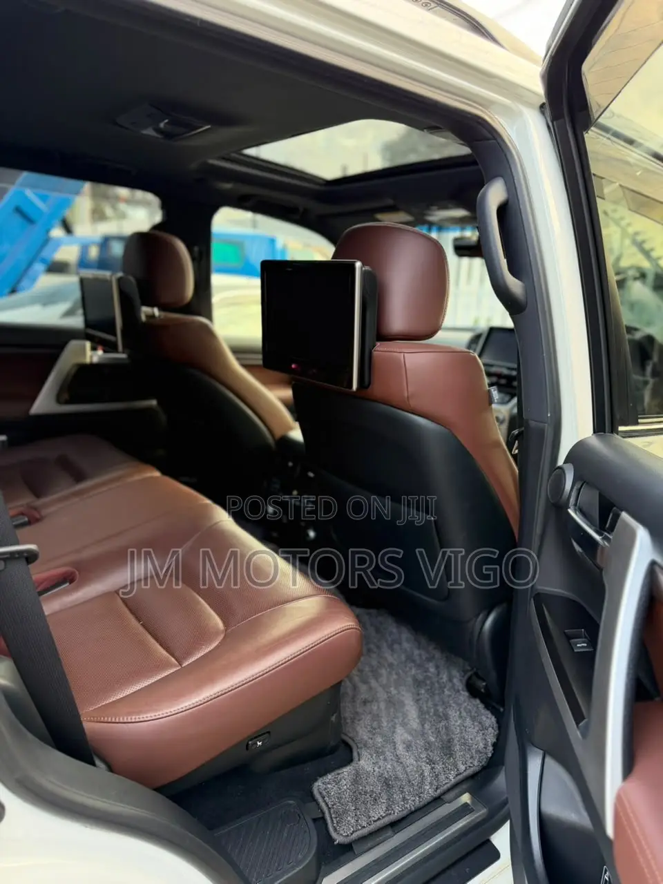 Toyota Land Cruiser 2017 Pearl