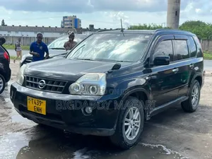 Nissan X-Trail 2012 Black