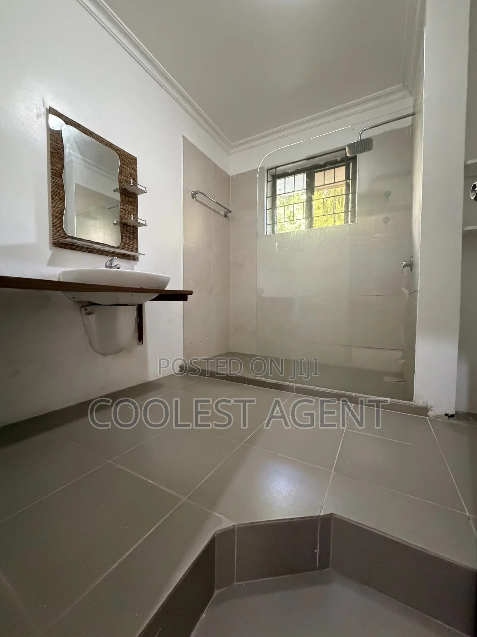 3bdrm Apartment in Coolest Estate, Msasani for rent