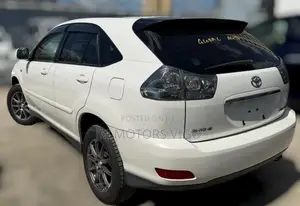 Toyota Harrier 2004 White