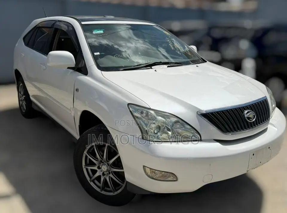 Toyota Harrier 2004 White