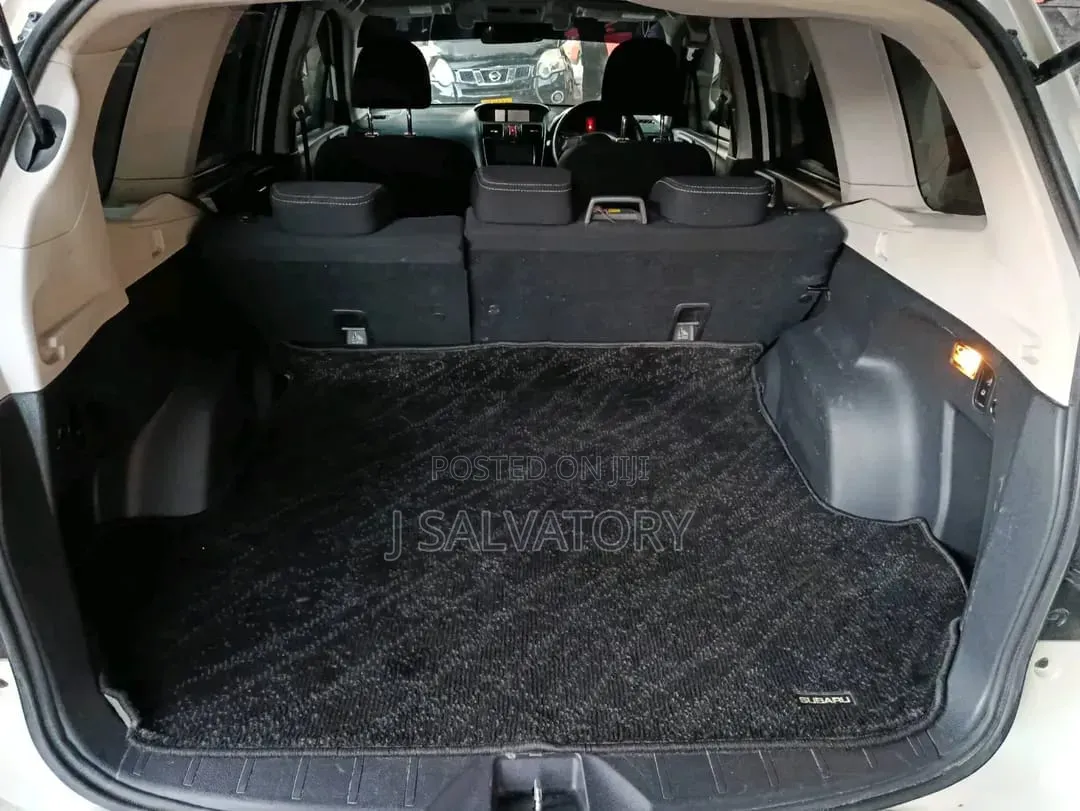 Subaru Forester 2.5X 2013 Off white